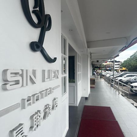 Sin Lien Hotel Keluang Luaran gambar