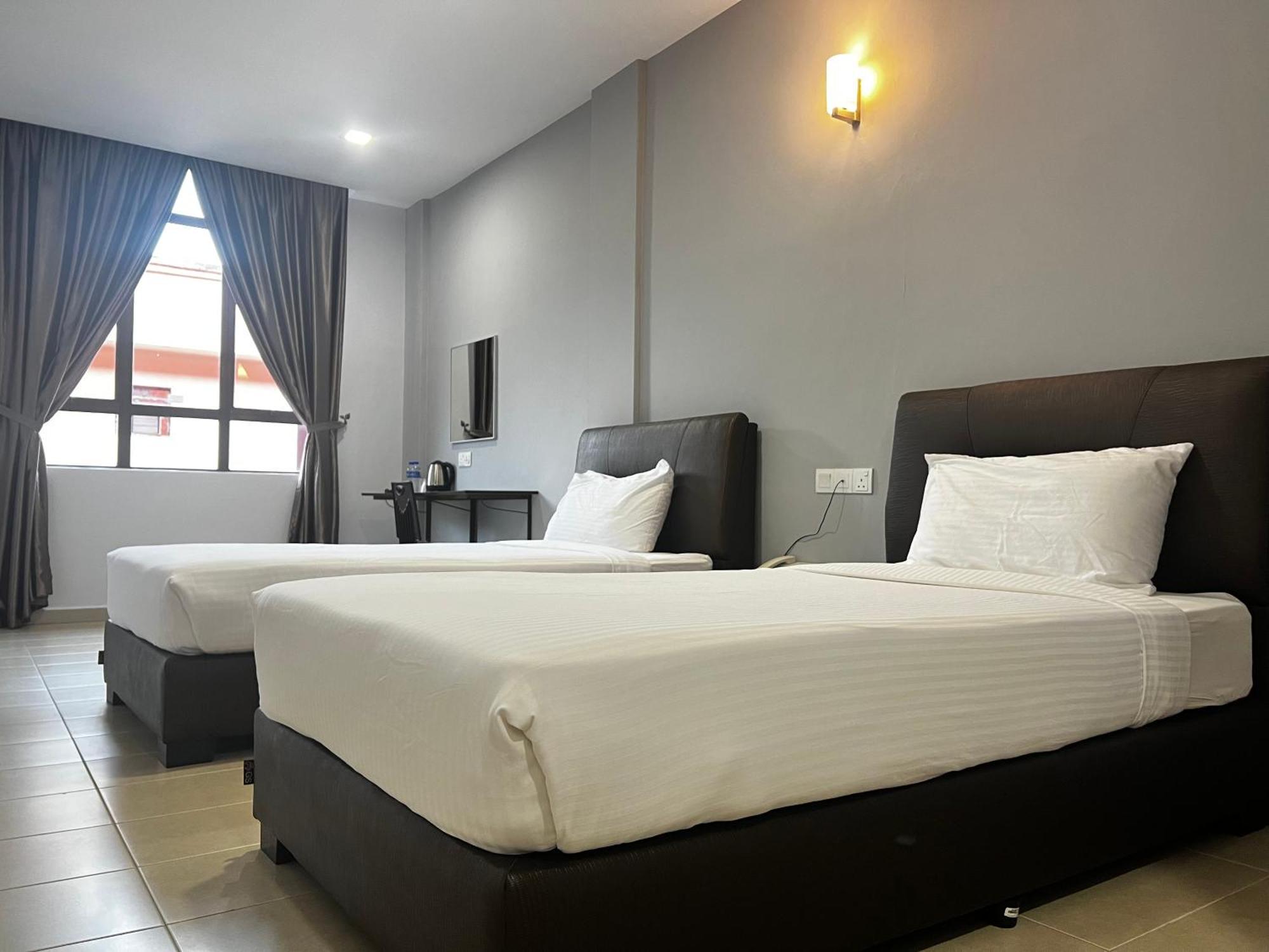 Sin Lien Hotel Keluang Luaran gambar